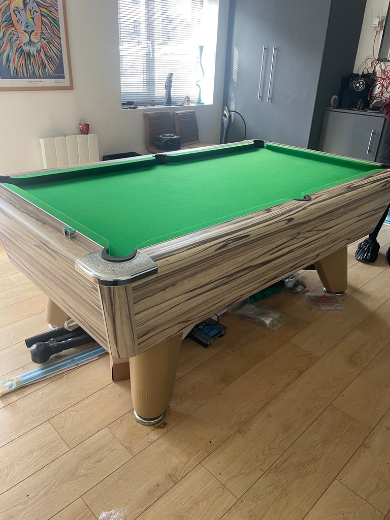 Supreme pool table 