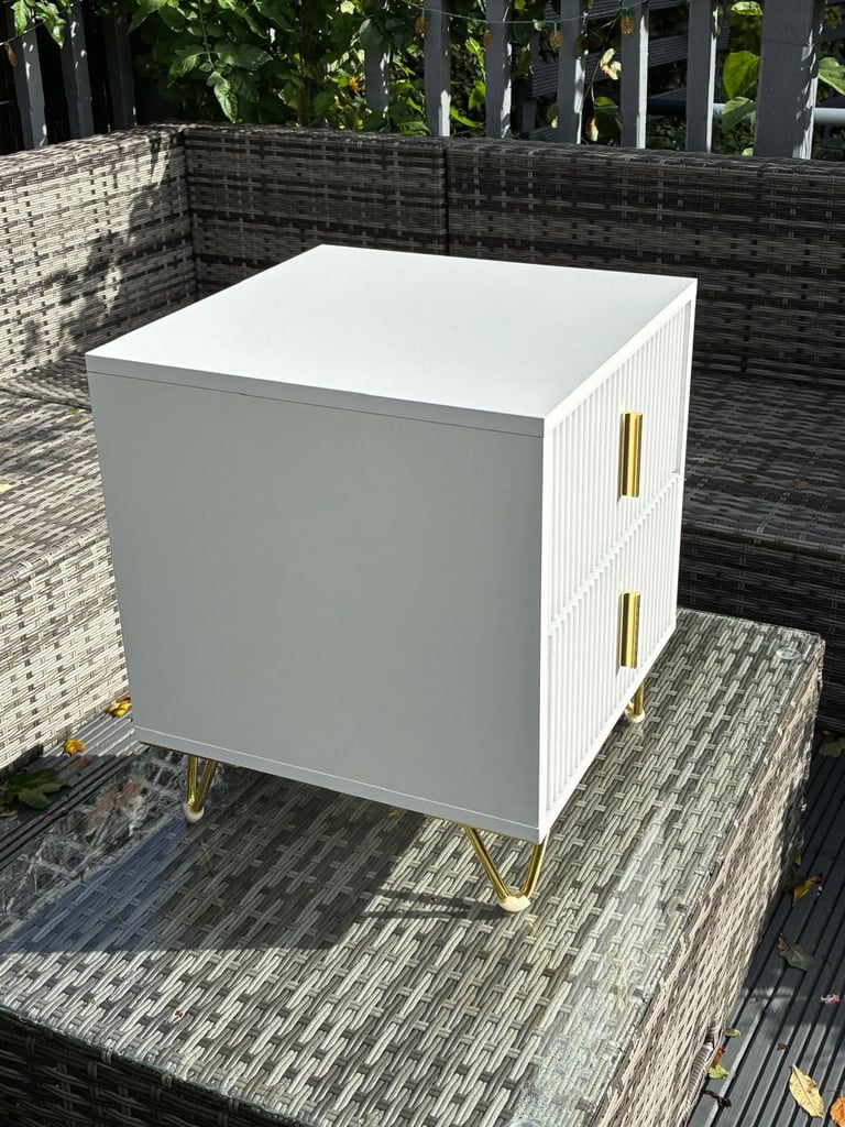 BOXED ALDEA 2 DRAWER BEDSIDE TABLE - WHITE £40