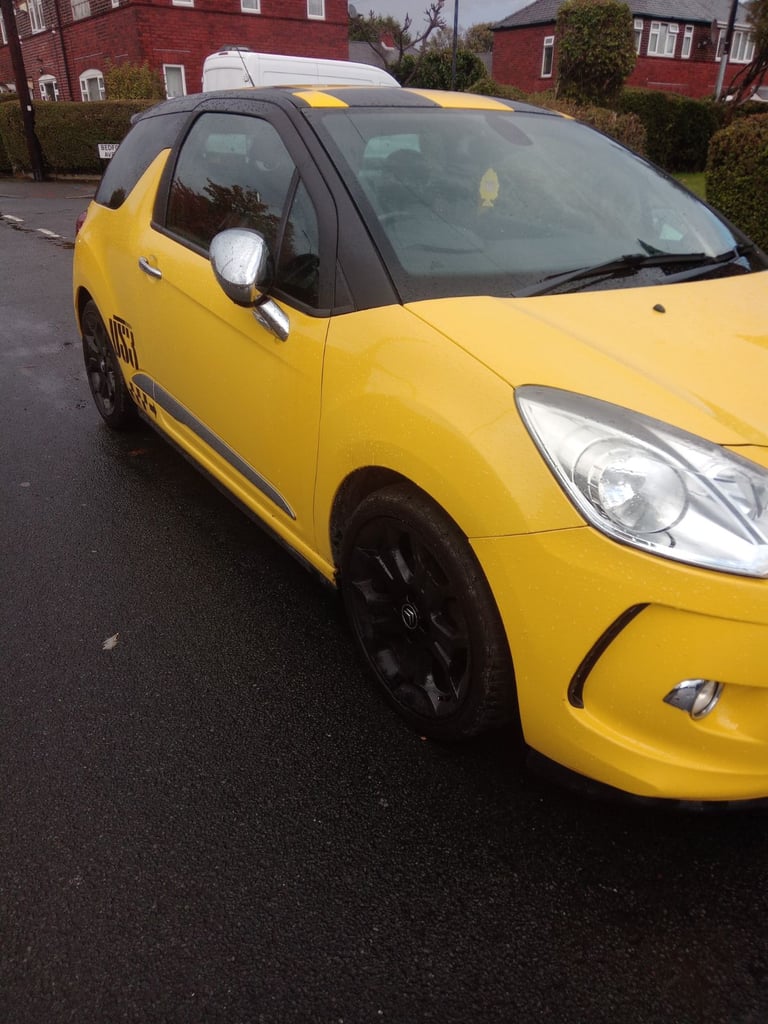 Citroen, DS3, Hatchback, 2013, Manual, 1560 (cc), 3 doors
