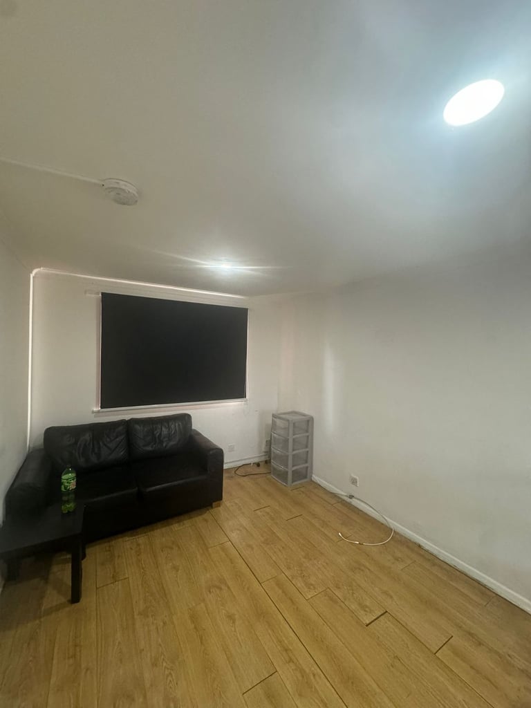 ONE BEDROOM FLAT AVAILABLE IN B11