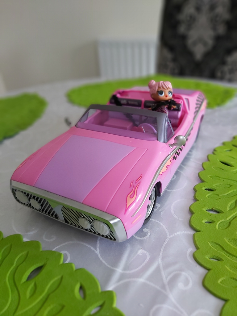 L.o.l. Surprise pink Car with doll