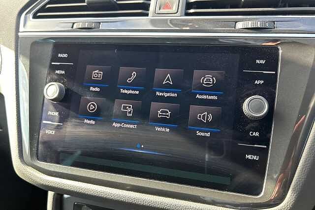 2022 Volkswagen Tiguan 1.5 TSI 150 Life 5dr DSG Estate Petrol Automatic