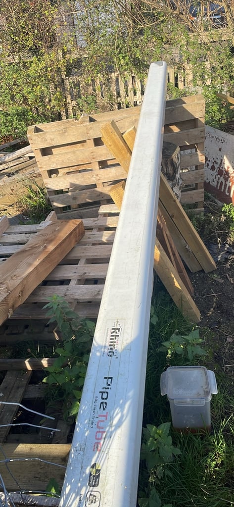 Rhino pipe tube roof rack