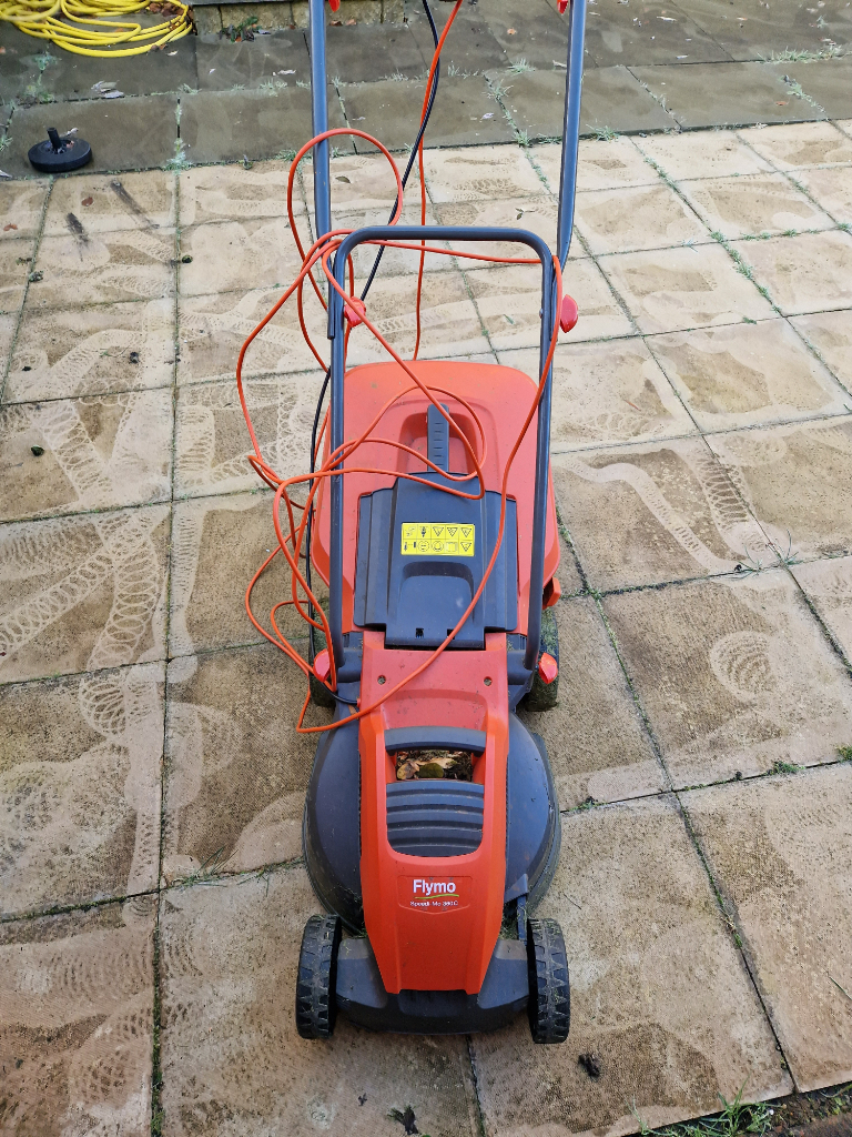 Second Hand Lawn Mowers Grass Trimmers for Sale in Broxburn