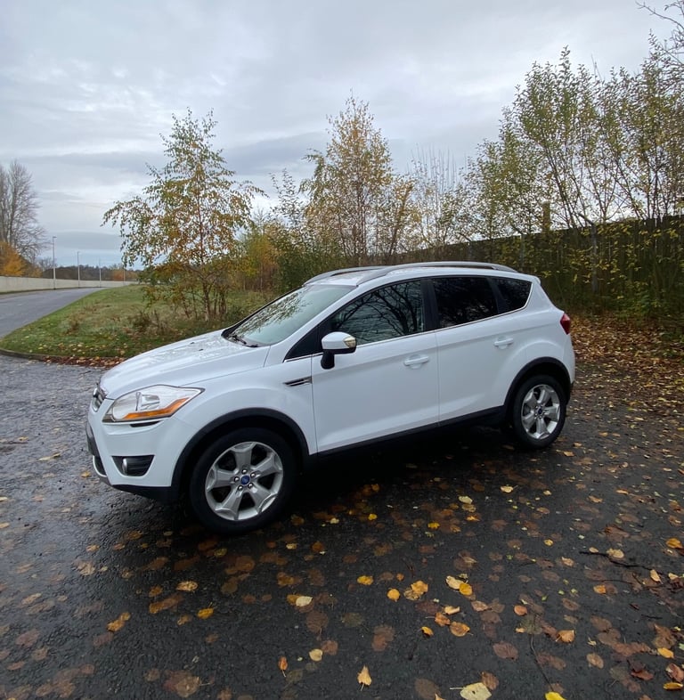 Ford, KUGA, Estate, 2010, Manual, 1997 (cc), 5 doors