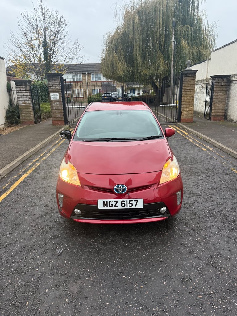 2012 TOYOTA PRIUS T4 1.8 HYBRID AUTOMATIC UK MODEL FULL LOADED SPEC 