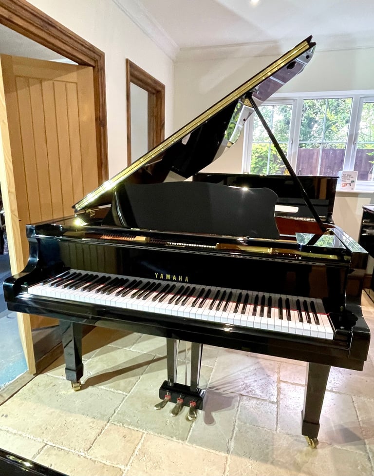 Fully Restored Yamaha C5