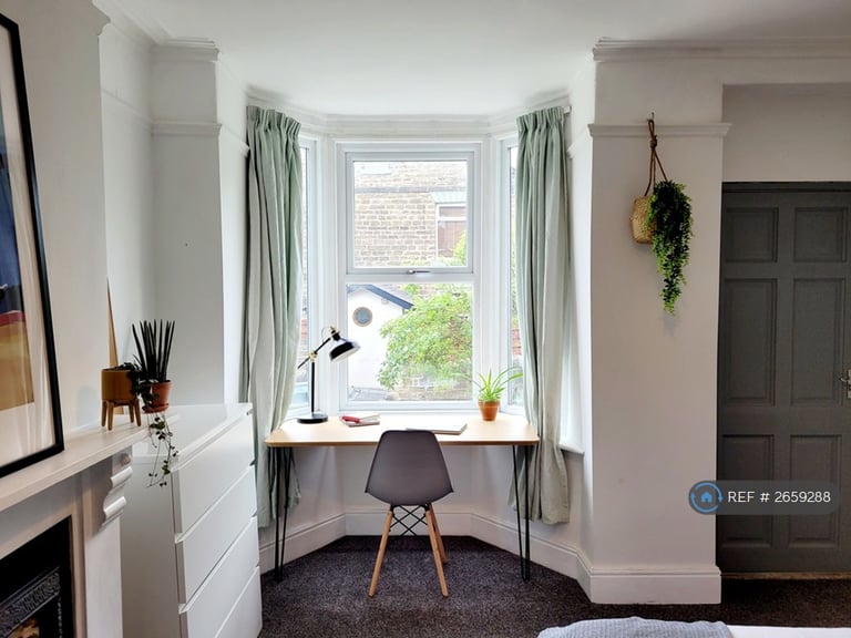 4 bedroom house in School Road, Sheffield, S10 (4 bed) (#2659288)