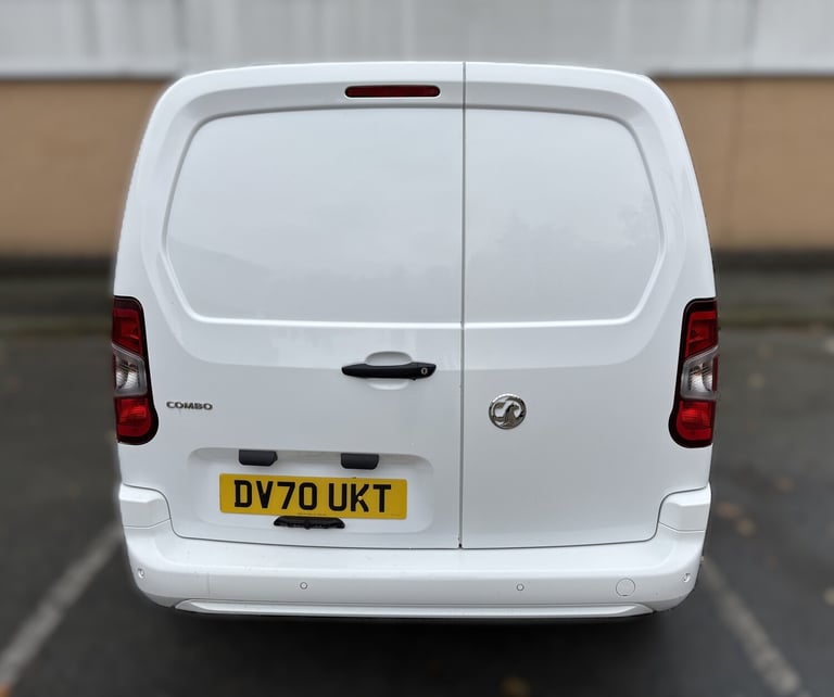 2020 Vauxhall Combo 1.6 Turbo D 2300 Sportive Panel Van 4dr Diesel Manual L1 H1