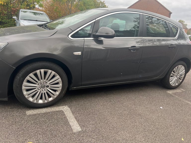 Vauxhall, ASTRA, Hatchback, 2015, Manual, 1598 (cc), 5 doors
