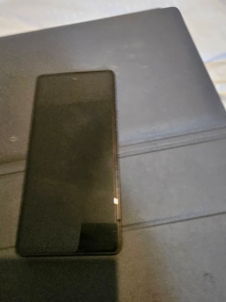 Google pixel 7a 5g 128gb dual sim unlocked £100