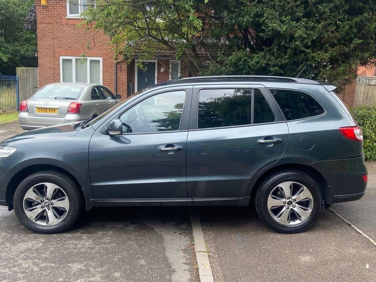 2011 Hyundai Santa Fe 2.2 CRDi Premium Auto 4WD Euro 5 5dr (5 seat) ESTATE Diesel Automatic