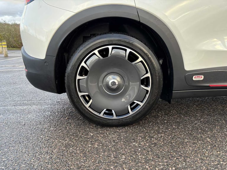 2024 smart # 3 200kW 25th Anniversary Edition 66kWh 5dr Auto Estate Electric Automatic