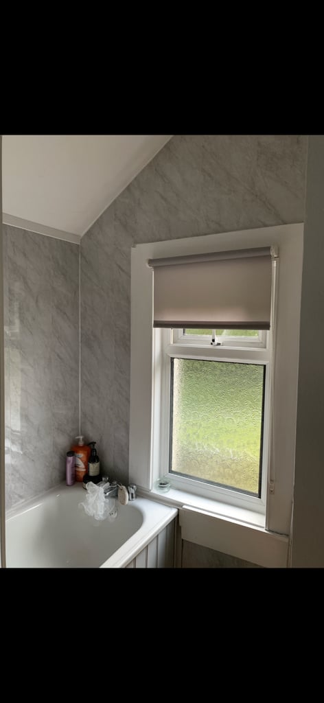 Large bedroom to let in newly refurbished house.