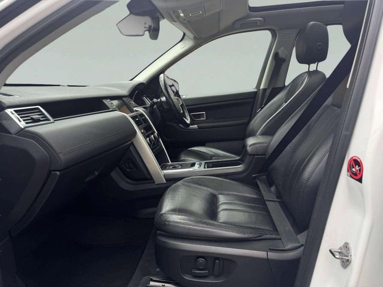 2015 Land Rover Discovery Sport 2.0 TD4 180 HSE Black 5dr Auto ESTATE DIESEL Automatic