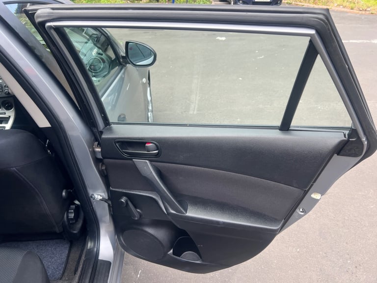 2011 Mazda Mazda3 1.6 S 5dr HATCHBACK Petrol Manual