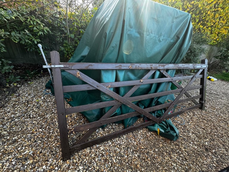 image for Free Driveway Gate.  