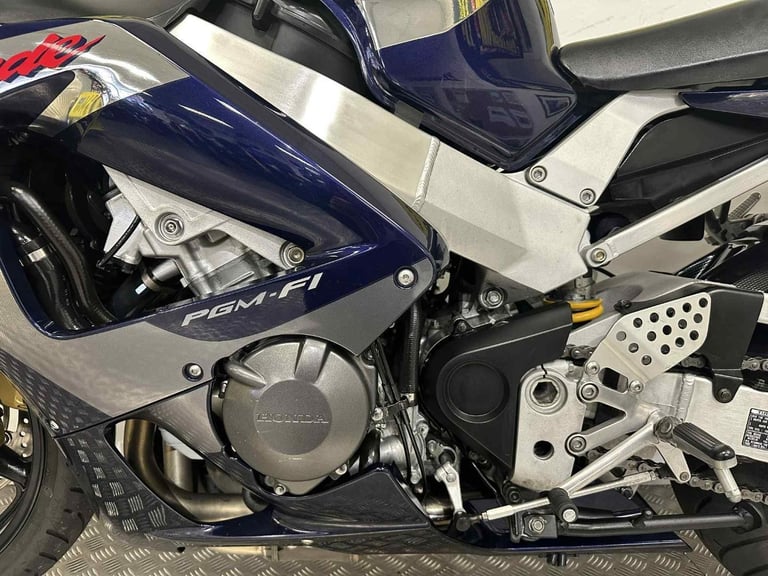 2002 HONDA CBR900RR FIREBLADE