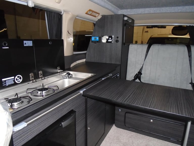 2006 TOYOTA ALPHARD CAMPER VAN,MOTORHOME~~OFF GRID SOLAR~~ONLY 31K MILES~~