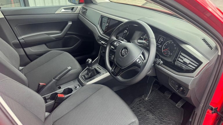 VOLKSWAGEN POLO 1.0 TSI SE Euro 6 (s/s) 5dr 2018
