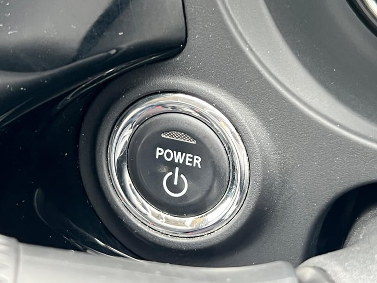  Mitsubishi Outlander 2.0h 12kWh GX3h CVT 4WD Euro 5 (s/s) 5dr Petrol/Electric Hybrid Automatic