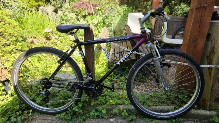 Trek Mountain Track 850 Bike (Serviced)