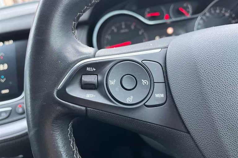 2020 Vauxhall Grandland X 1.2 Turbo SRi Nav 5dr HATCHBACK PETROL Manual
