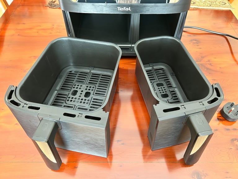 TEFAL Dual easy fry airfryer as new