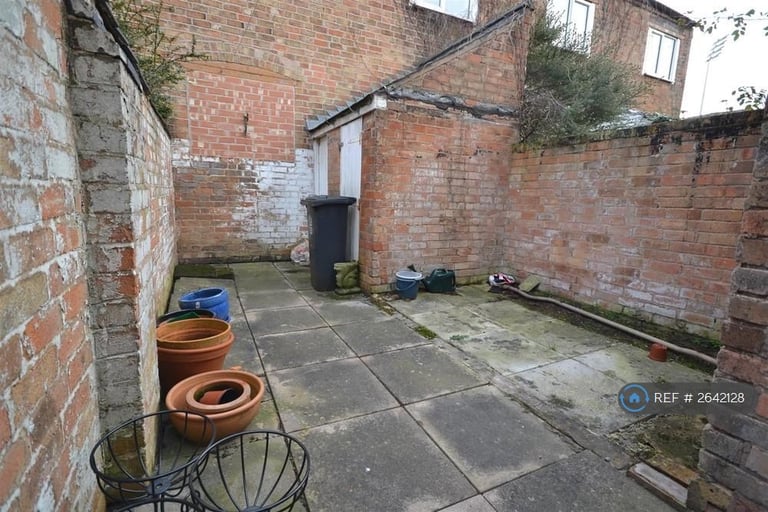 2 bedroom house in Harold Street, Leicester, LE2 (2 bed) (#2642128)