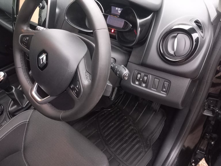 2017 Renault Clio 1.5 dCi Dynamique Nav Hatchback 5dr Diesel Manual Euro 6