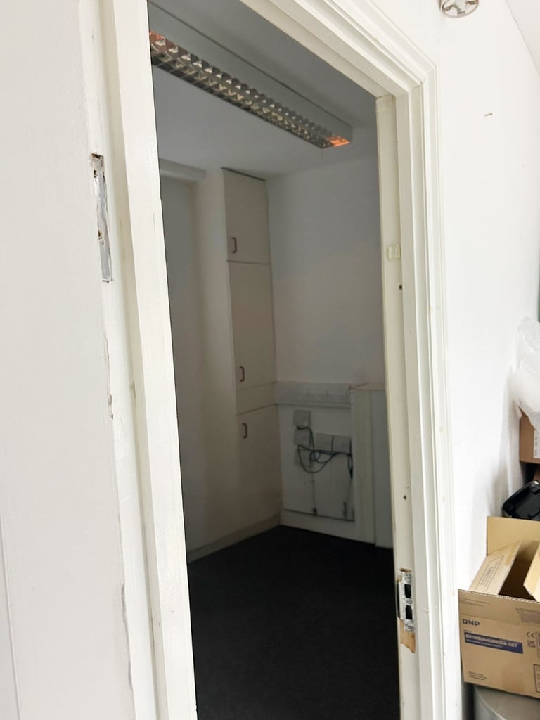 Office units to let in canary wharf