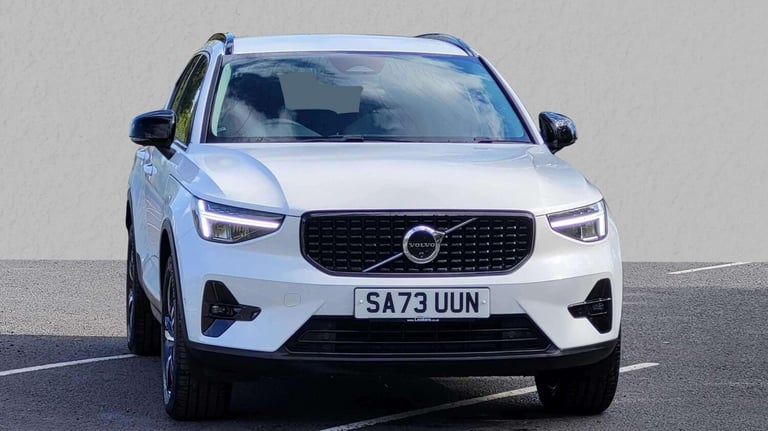 2023 Volvo XC40 2.0 B3P Plus Dark 5dr Auto ESTATE PETROL Automatic