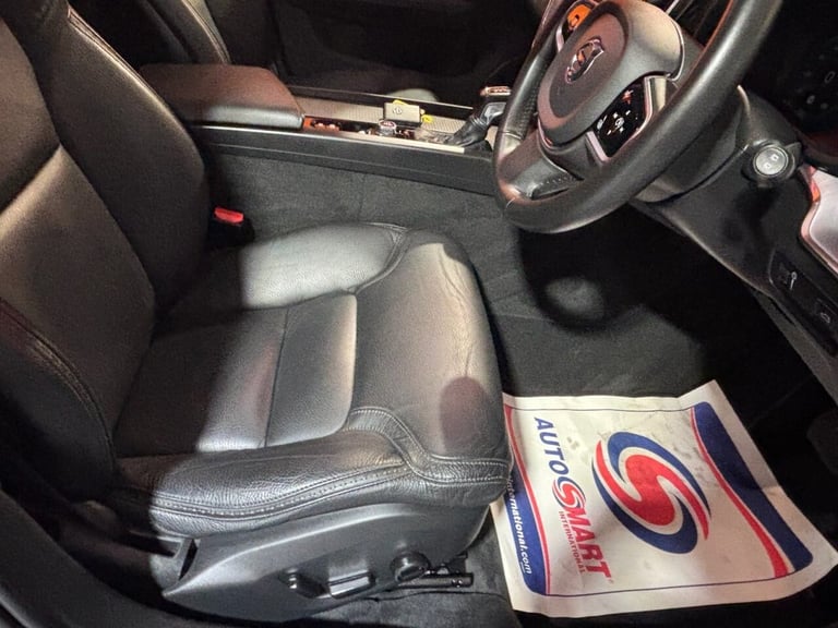 2019 19 VOLVO V60 CROSS COUNTRY 2.0 D4 PLUS ESTATE 5DR DIESEL AUTO AWD EURO 6 (S