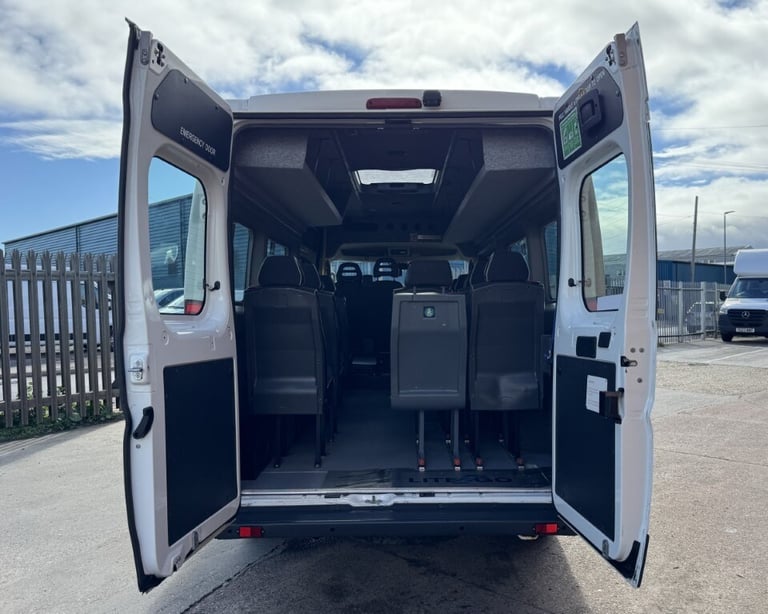 2018 Peugeot Boxer 2.0 BlueHDi H2 17 Seat Minibus LITE (PSV) 130ps Minibus Diesel Manual