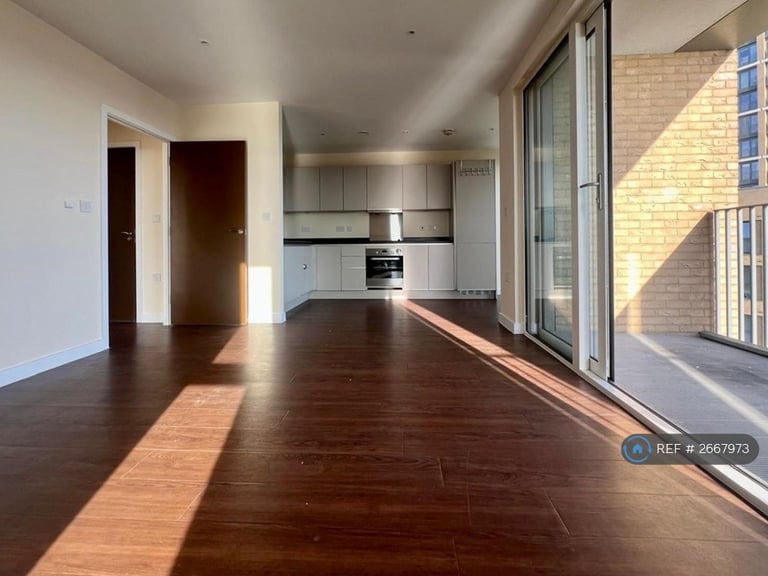 2 bedroom flat in Greenshank House, London, NW9 (2 bed) (#2667973)