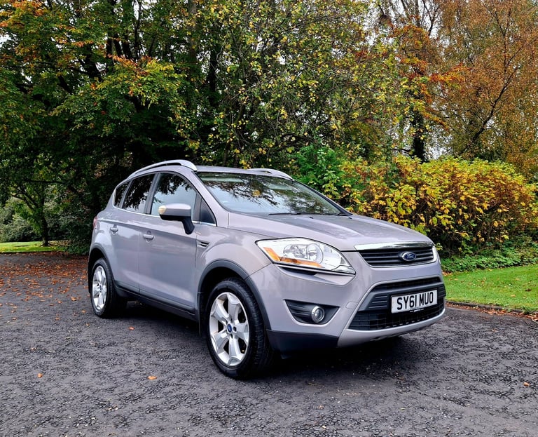 IMMACULATE FORD KUGA TITANIUM 2.0 TDI sportage juke 3008 x3 q3 q5 moka