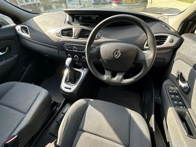 2009 Renault Scenic 2.0 VVT Expression CVT Euro 5 5dr MPV Petrol Automatic