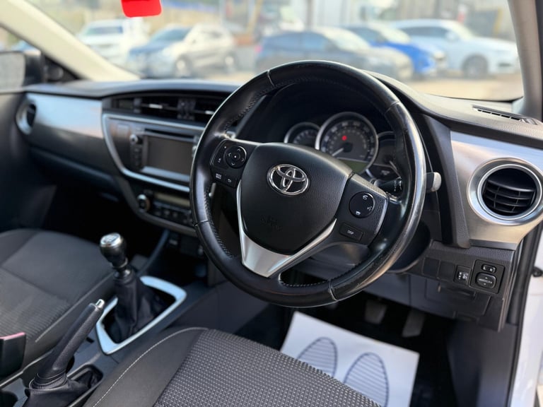 2014 Toyota Auris 1.6 V-Matic Icon Euro 5 5dr HATCHBACK Petrol Manual