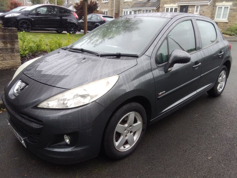 Peugeot 207, 2 lady owners only 52,000 miles