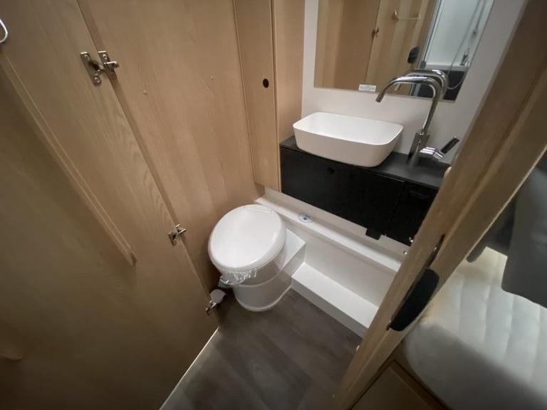 2025 SUNLIGHT T68 XX EDITION 4 BERTH MOTORHOME