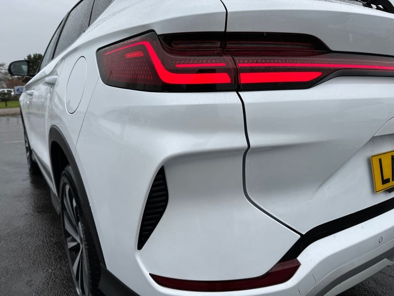 2025 BYD Seal U DM-i 5Dr Boost 1.5 PHEV Auto Estate Petrol Parallel PHEV Automatic