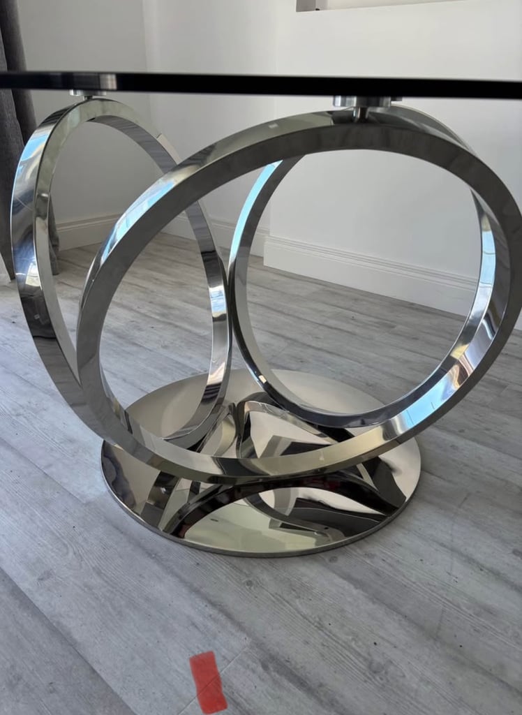 Large glass dining table 1400mm 