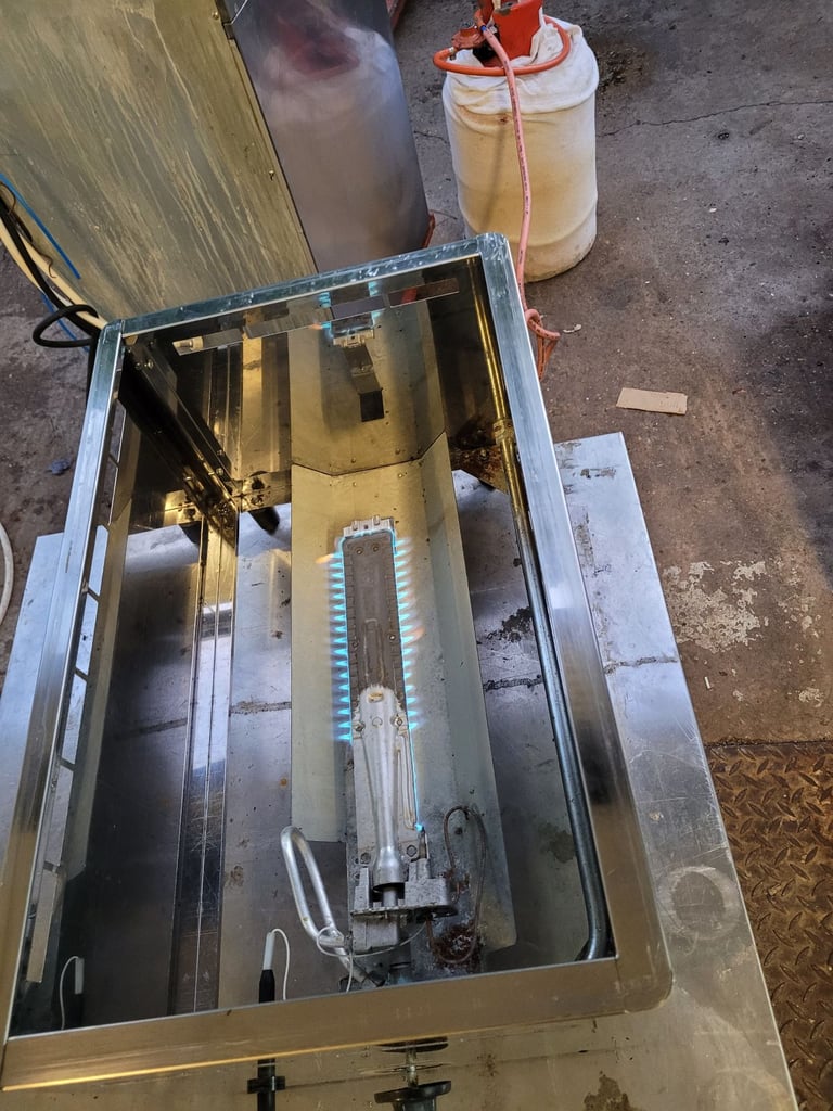 Gas lpg bain marie  food truck  table to almost new 