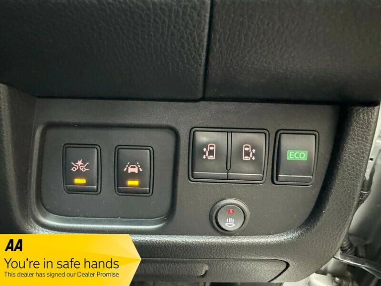 Nissan Serena 2.0 HYBRID AUTO 8 SEAT