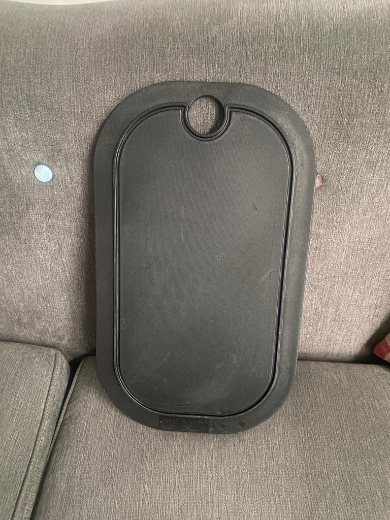 Black chopping board from ikea 