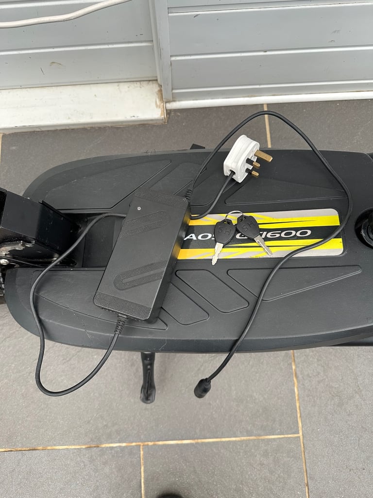Electric scooter A Chaos GT1600 sport - Black