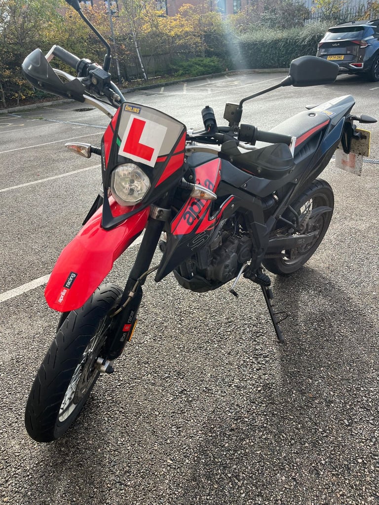 Selling Motorcycle Aprilia SX125