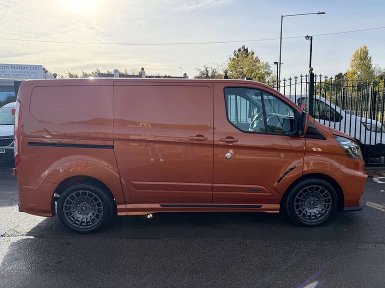 2023 Ford Transit Custom 2.0 EcoBlue 170ps Low Roof Limited Van PANEL VAN DIESEL Manual