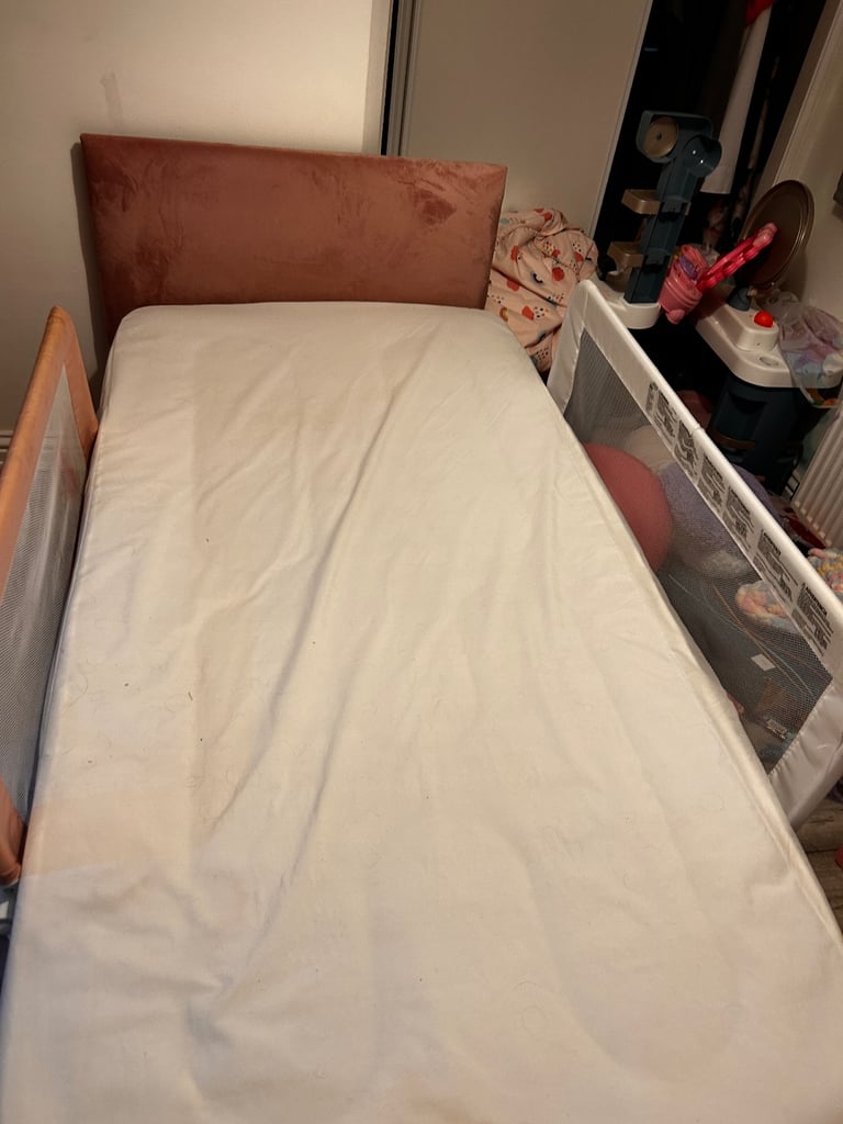 image for Single girl bed pink