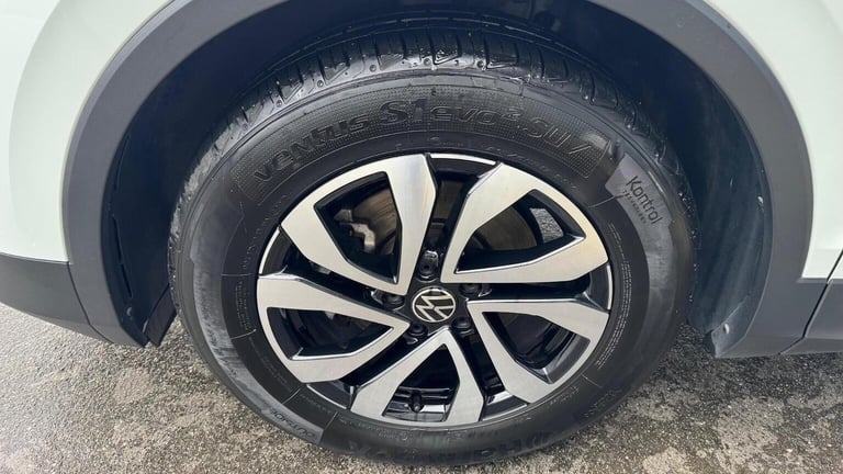 VOLKSWAGEN TIGUAN 1.5 TSI Active Euro 6 (s/s) 5dr 2022